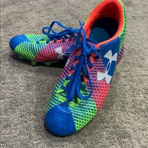Underarm soccer cleats